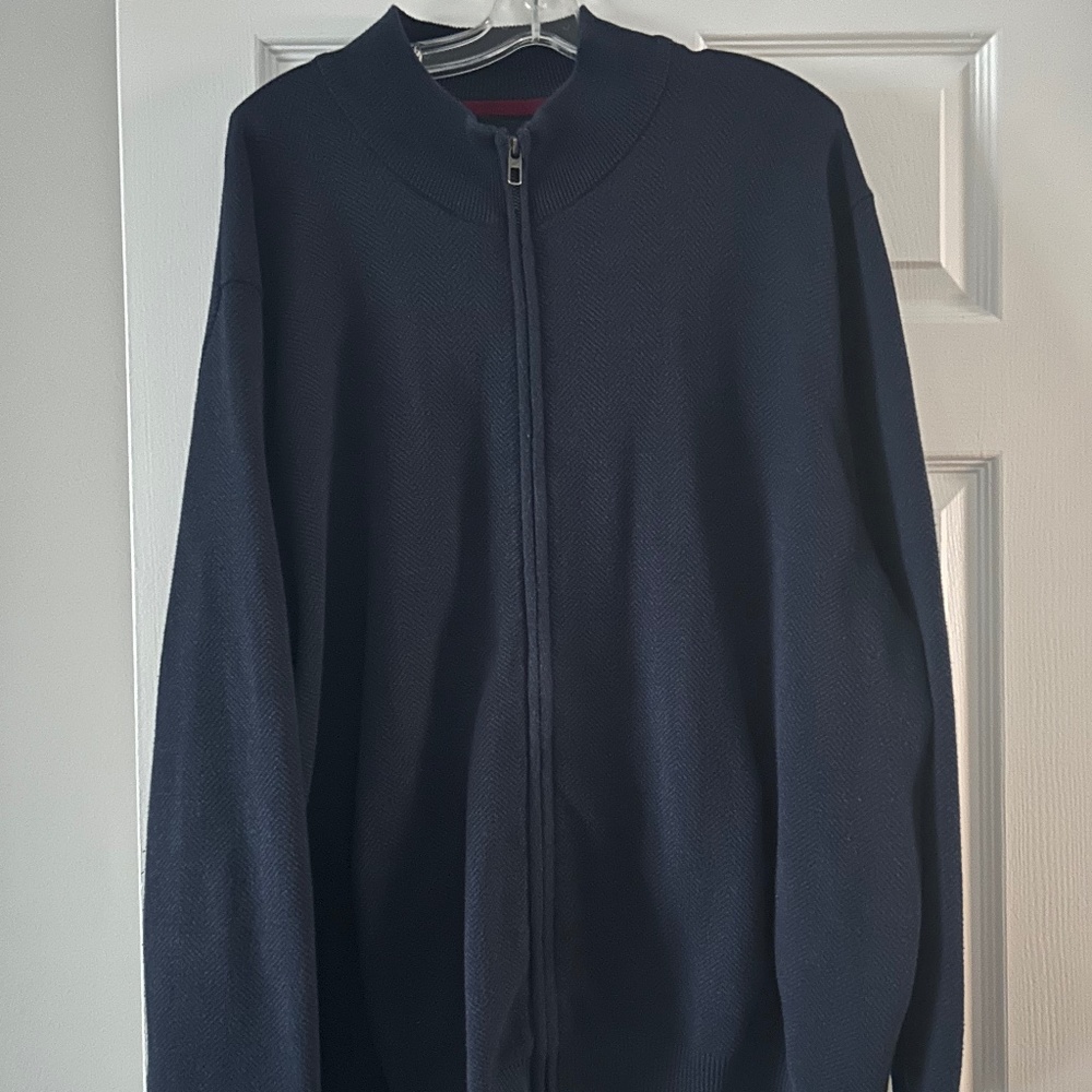 Mens front zipper sweater/cardigan